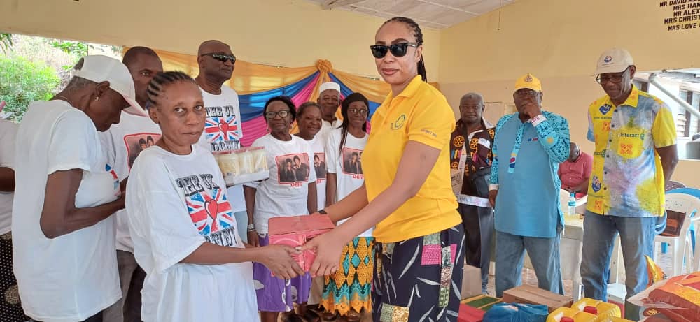 Read more about the article Rotary Club provides humanitarian aid to old people at King George VI Home 