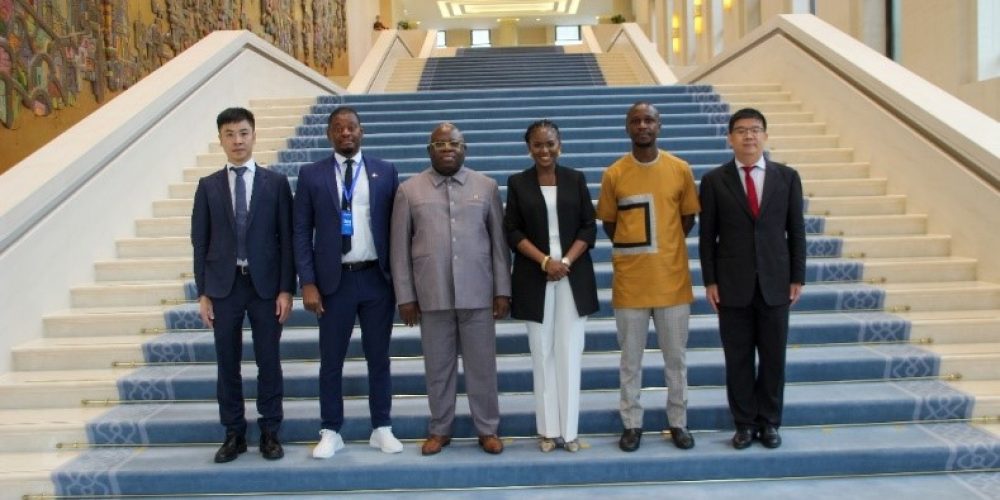 Comm Minister in China