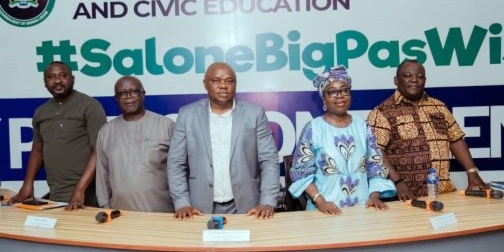 Government Press Briefing Highlights Key National and Regional Issues