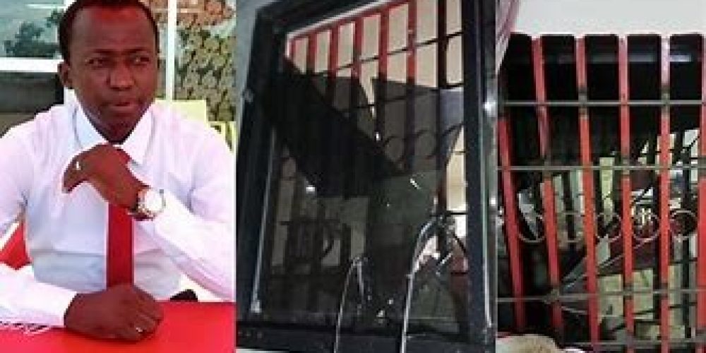 Hon AKK Calls On Politicaians To