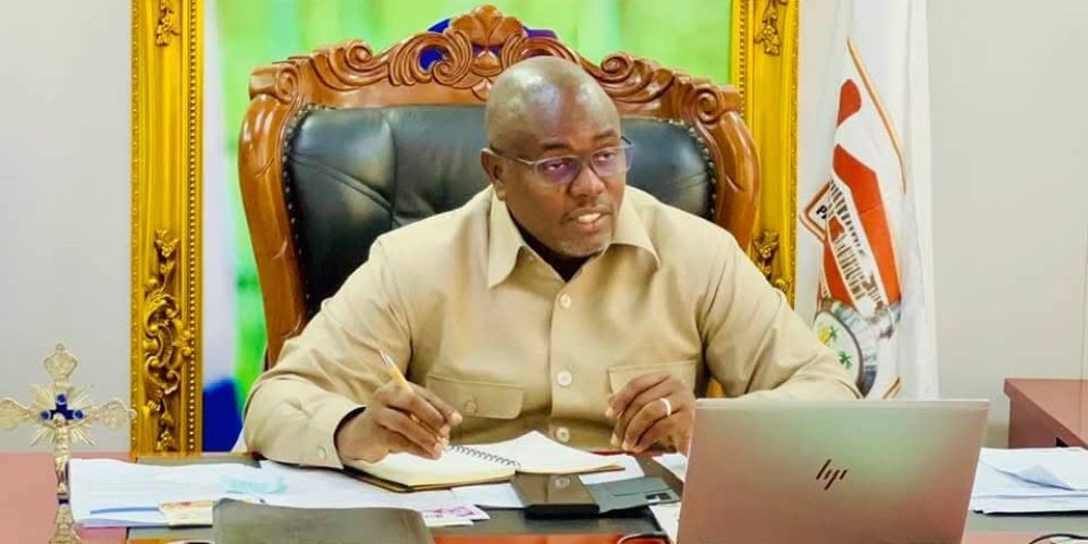 House Speaker Urges Chairperson