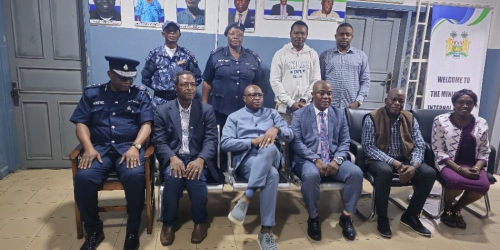 Internal Affairs Minister Teams Up with Judiciary to Crack Down on Illegal Bars