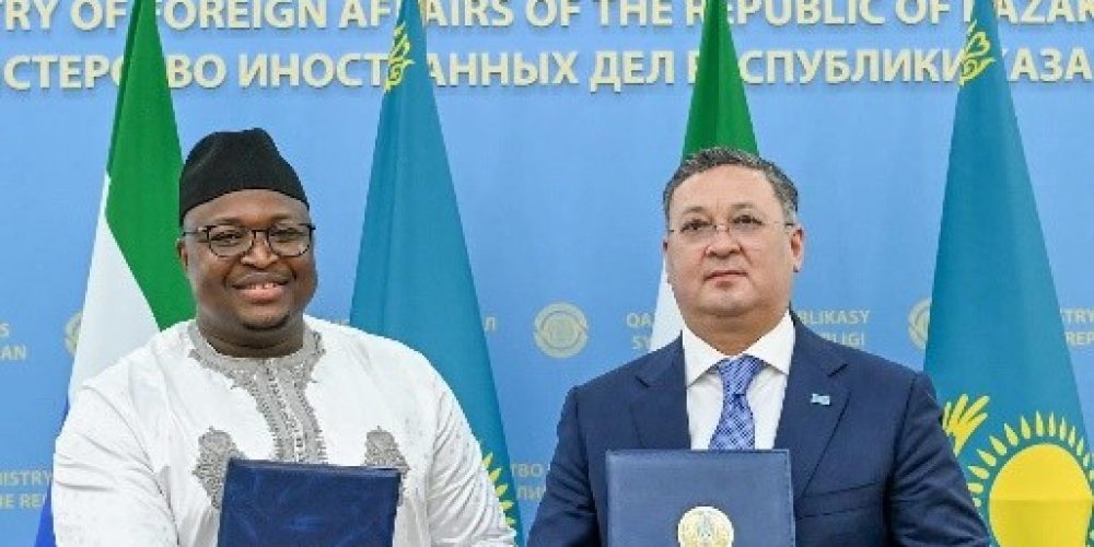 Minister of Foreign Affairs Deepens Bilateral Relations