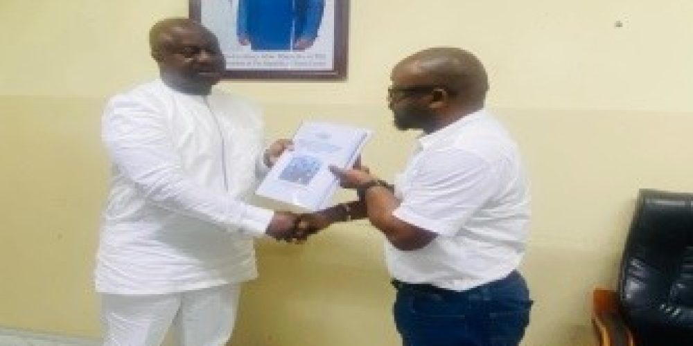 Ministry of Transport Transfers Pedestrian Bridges & Traffic Signals to SLRA to Boost Road Safety