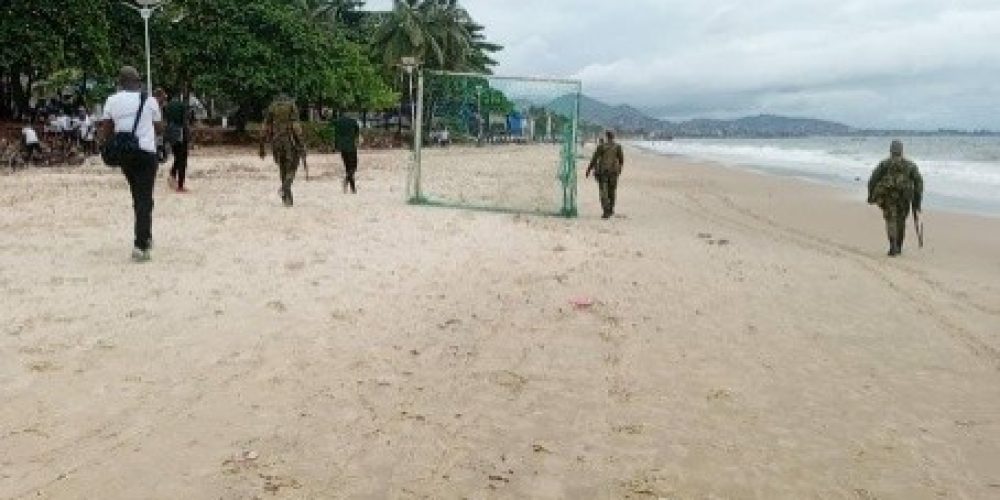 RSLAF & Police Lead Major Beach Clean-Up to Boost Tourism in Freetown