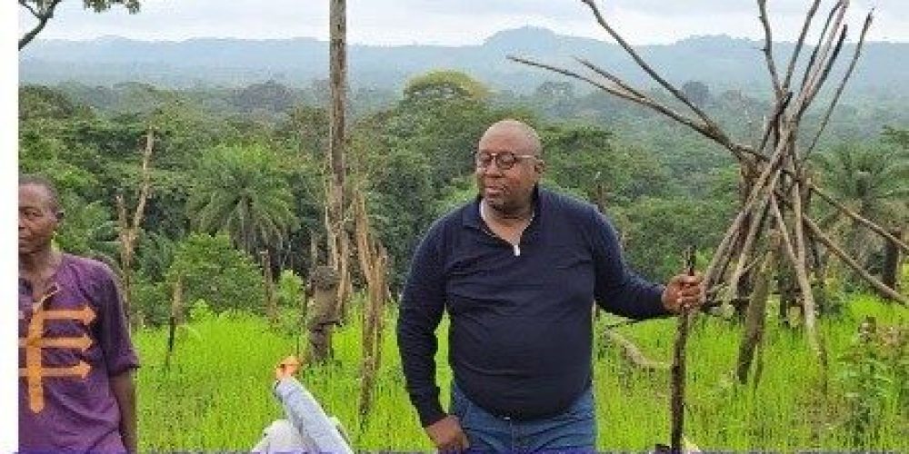 RSLAF and Police Join Forces to Clean Aberdeen and Lumley Beaches, Boosting Tourism Ahead of Festive Season