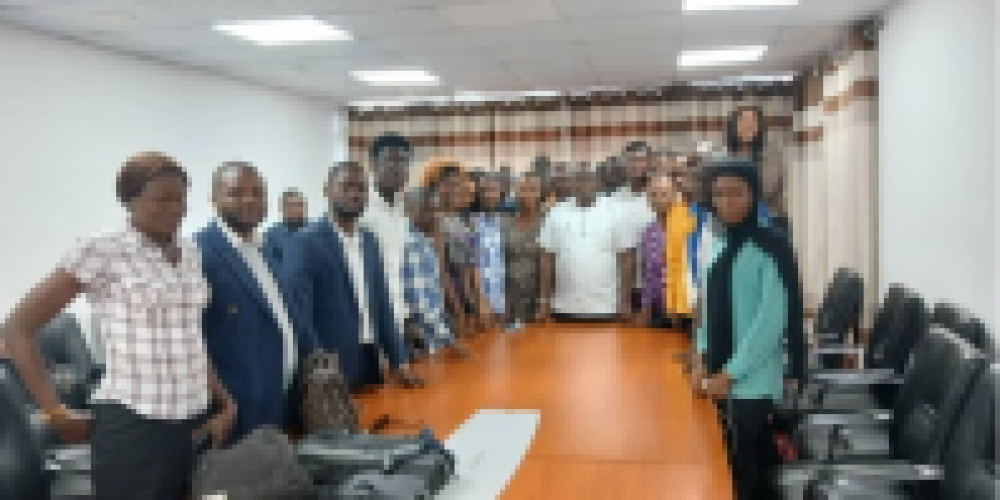 Speaker of Parliament Strengthens Ties with Journalists to Promote Transparency and Accountability