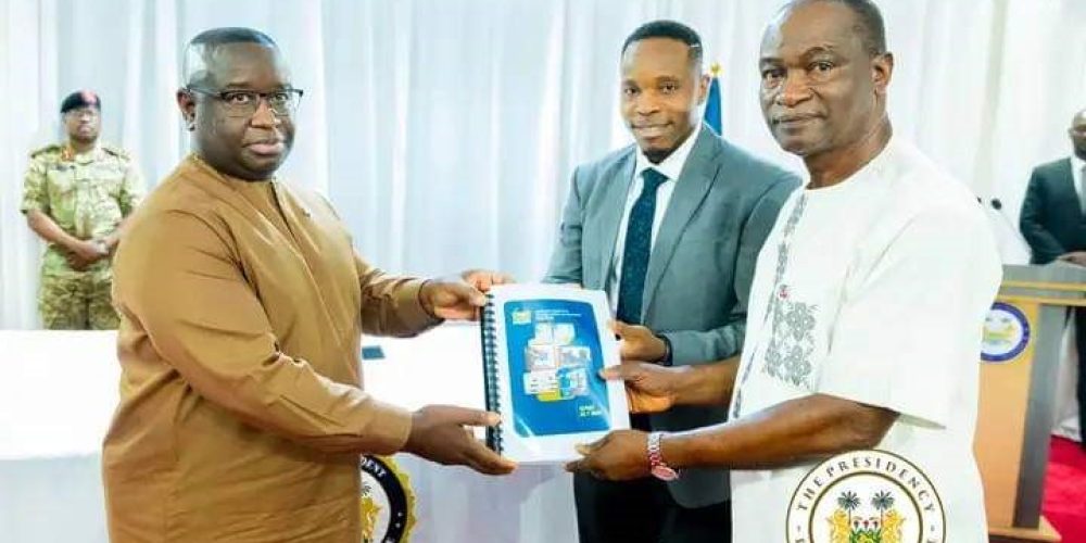 president Bio Receives tripartite Report